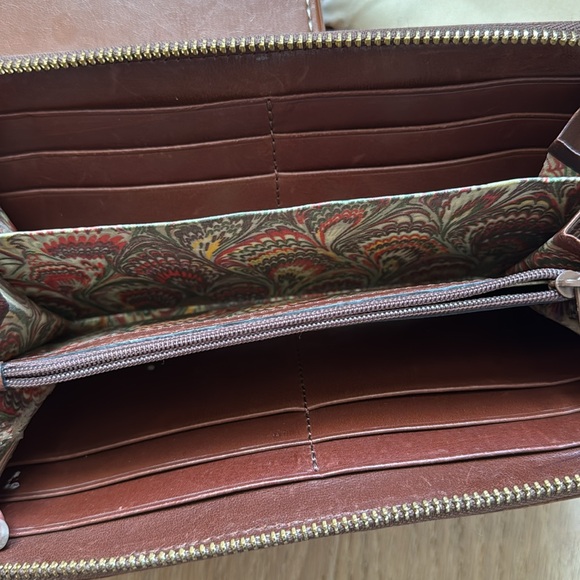 Dooney & Bourke zippered wallet with paisley interior vintage - Picture 5 of 5